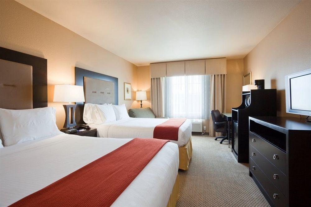 Holiday Inn Express Hotels & Suites Cuero By Ihg Zewnętrze zdjęcie